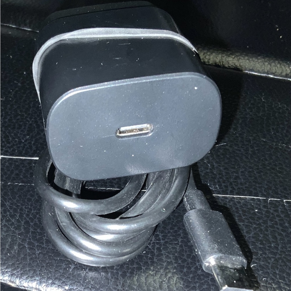Black USB-C Wall Charger